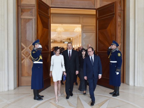 Ադրբեջանի և Ֆրանսիայի նախագահներ Իլհամ Ալիևը և Ֆրանսուա Օլանդը Բաքվում