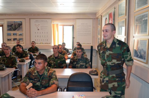 Ադրբեջանցի ժամկետային զինծառայողներ