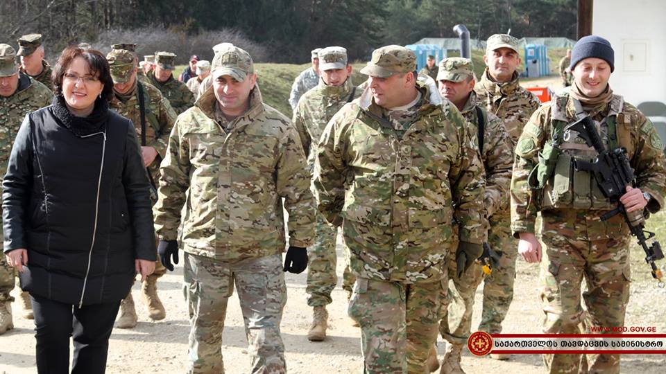 Министр обороны Грузии в Объединенном международном центре боевой готовности (г. Хоэнфельс)