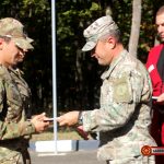 Азербайджанские военнослужащие получили сертификаты и нагрудные знаки о завершении курса