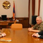 Первый замминистра обороны Армении Артак Закарян на встрече с президентом Арцаха Бако Саакяном