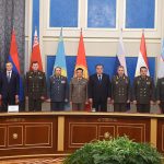Для участия в заседании совета министров обороны стран СНГ в Душанбе прибыл первый заместитель министра обороны Армении Артак Закарян