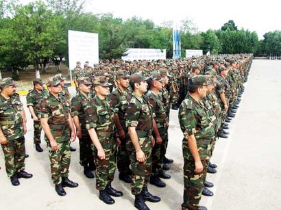 Ադրբեջանական բանակի զինծառայողներ