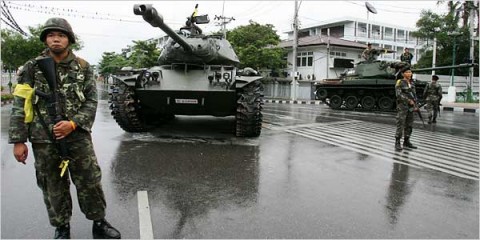 Թաիլանդի զինված ուժերի զինծառայողները՝ Բանգկոկում