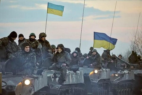 Ուկրաինայի ԶՈւ զինծառայողներ՝ դեսանտի մարտական մեքենաներով