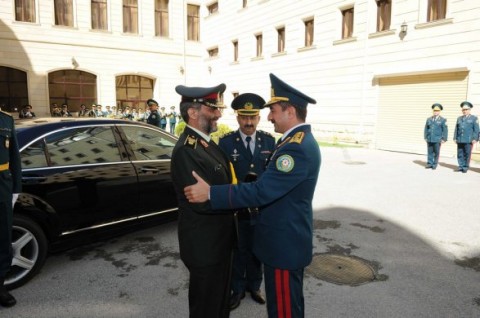 Ադրբեջանի պետական սահմանապահ ծառայության ղեկավար, գեներալ-գնդապետ Էլչին Գուլիև և Իրանի Իսլամական Հանրապետության սահմանապահ զորքերի հրամանատար, գեներալ Հասիմ Ռեզա