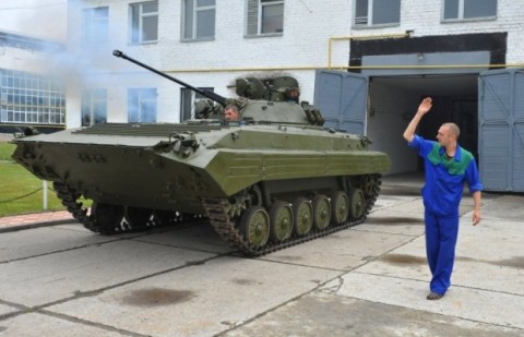 Ուկրաինայի զինված ուժերին տրվող նորոգված ԲՄՊ-2 հետևակի մարտական մեքենա