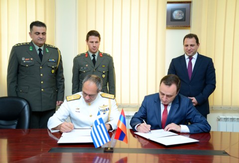 Ստորագրվել է հայ-հունական ռազմական համագործակցության 2015 թվականի պլանը