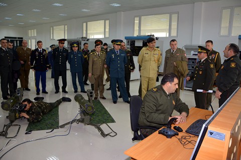 Ադրբեջանում հավատարմագրված ռազմական կցորդները ԶՈւ ուսումնավարժական կենտրոնում