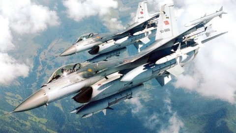 Թուրքիայի ԶՈւ ռազմաօդային ուժերի F-16 կործանիչներ