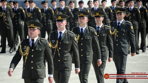 Վրաստանի Դավիդ Աղմաշենեբելիի անվան ռազմական ազգային ակադեմիայի շրջանավարտները