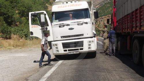 Քրդական PKK-ի անդամները փակել են Թունջելիի ճանապարհները և կանգնեցրել են այնտեղով անցնող մեքենաները. (արխիվ)