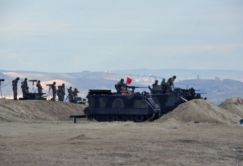 Թուրքիայի ԶՈւ ցամաքային ուժերի 28-րդ մեխանիզացված հետևեկային բրիգադի ստորաբաժանումները Անկարայի մոտակայքում