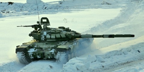 ՌԴ ԶՈւ 102-րդ ռազմաբազայի Տ-72Բ տանկը վարժանքների ժամանակ
