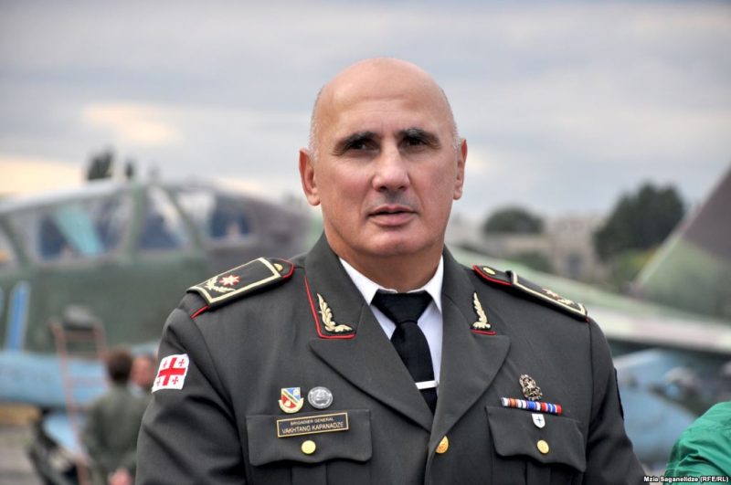 Վրաստանի զինված ուժերի գլխավոր շտաբի պետ, գեներալ-մայոր Վախթանգ Կապանաձեն