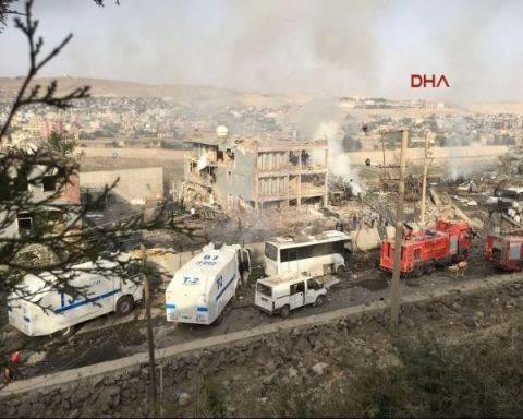 Ջիզրեում PKK-ն ոստիկանության երկու շենք է պայթեցրել, կան զոհեր