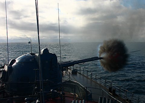 Հրետանային կրակով վարժանքներ Կասպիծ ծովում. Նկարը՝ ՌԴ ՊՆ կայքի