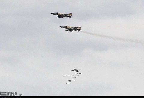 Իրանի ռազմօդային ուժերի F-4 կործանիչ-ռմբակոծիչ ինքնաթիռները զորավարժության ժամանակ