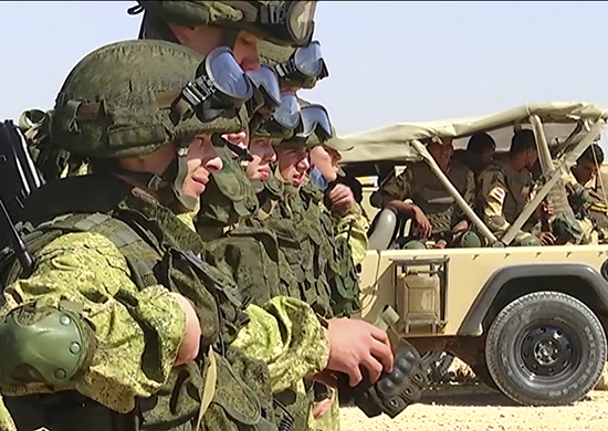 Ռուս և եգիպտացի զինծառայողները «Բարեկամության պաշտպանություն-2016» զորավարժության ժամանակ