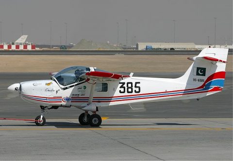 Պակիստանի արտադրած MFI-17 Super Mushshak ուսումնամարտական ինքնաթիռ