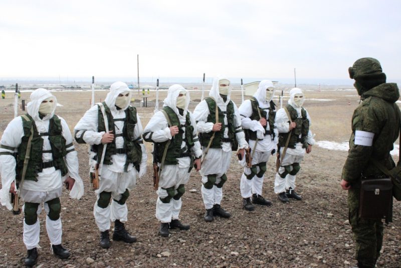 ՌԴ ԶՈւ հայաստանյան ռազմաբազայի դիպուկահարները վարժանքների ժամանակ