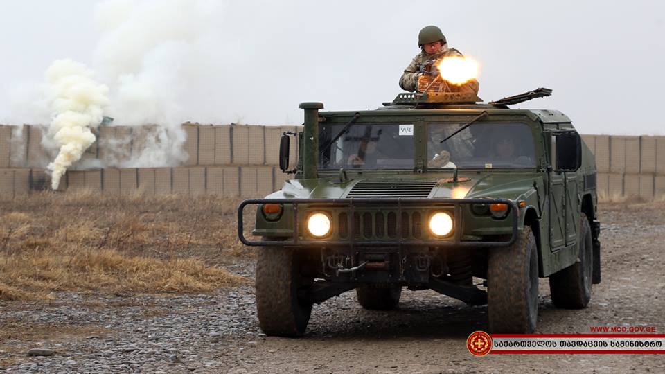 Վրաստանի ԶՈւ զինծառայողները վարժանքների ժամանակ: 