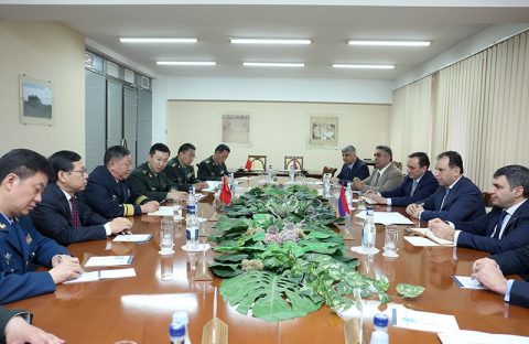 ՀՀ ՊՆ-ում ընդունել են Չինաստանի Կենտրոնական ռազմական խորհրդի միջազգային ռազմական համագործակցության գրասենյակի պատվիրակությանը