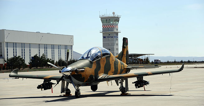 Թուրքական արտադրության «Հյուրքուշ» ուսումնամարտական ինքնաթիռ