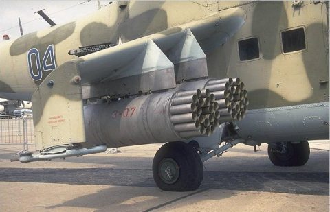 Մի-24 ուղղաթիռի վրա տեղադրված հրթիռների Բ-8Վ20Ա բլոկներ