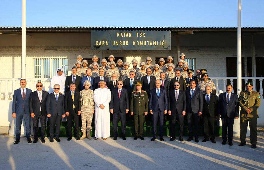 Թուրքիայի նախագահը Կատարում այցելել է նաև թուրքական ռազմաբազա