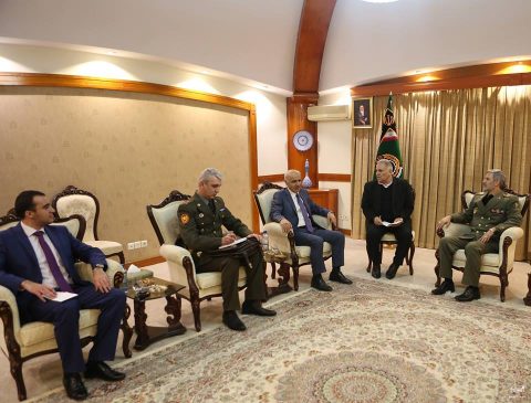 Իրանում ՀՀ դեսպան Արտաշես Թումանյանի և Իրանի պաշտպանության նախարար Ամիր Հաթամիի հանդիպումը
