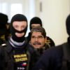 Չեխ ոստիկաններն ուղեկցում են քրդական PYD-ի համանախագահ Սալիհ Մյուսլիմին