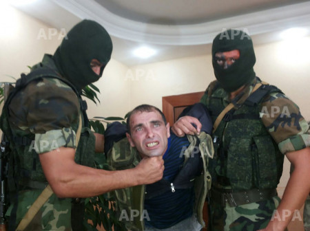 Ադրբեջանցի զինվորականները ձերբակալում են գյուղացի Կարեն Պետրոսյանին